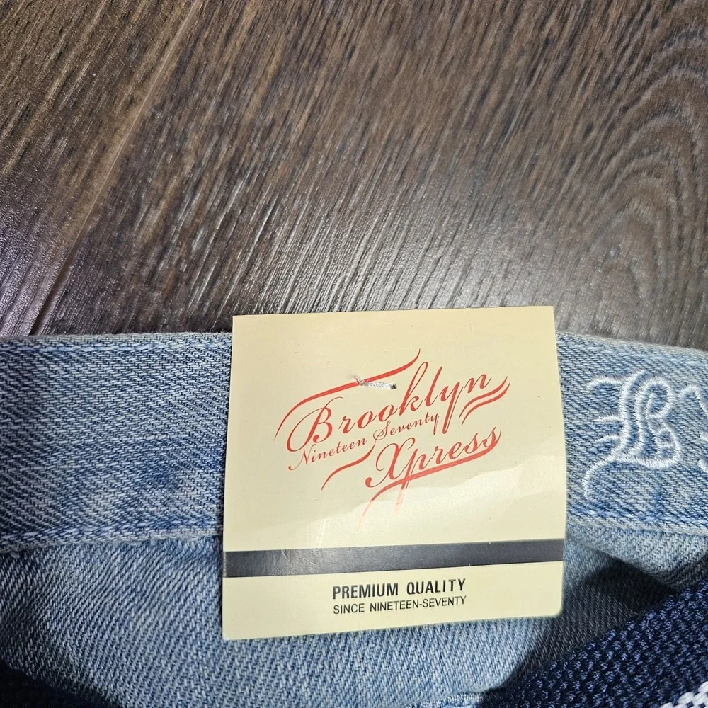 Brooklyn Express Men's Denim‎ Shorts Size 46 Bleach Blast Embroidered Pockets